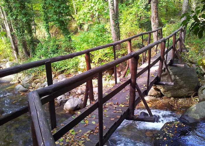 Turistico Valle Del Ambroz Hostel *